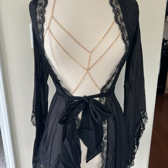 Agent Provocateur silk and lace robe - Picture 1 of 7